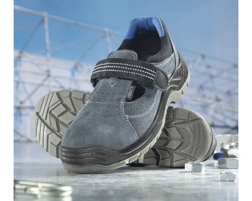 Sivá bezpečnostná obuv so suchým zipsom
