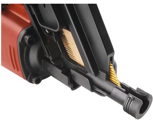 Detailný pohľad na klincovačku s klincami