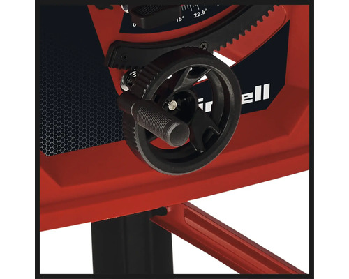 Detailný záber píly Einhell s nastavením uhla