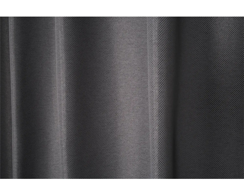 Sivý látkový záves s textúrou