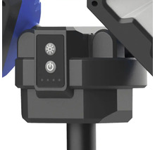 Detail ovládacích prvkov solárnej lampy s vypínačom a nastavením jasu.