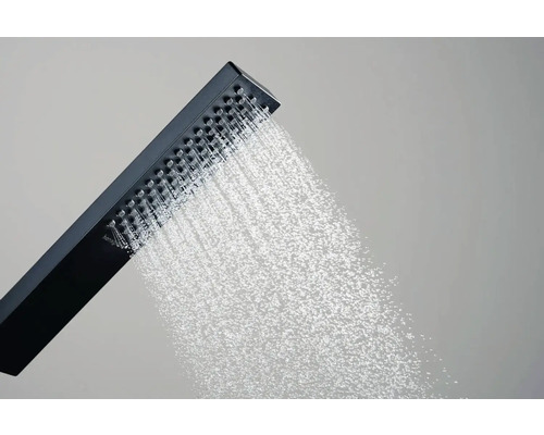 Obdĺžniková sprchová hlavica s prúdom vody