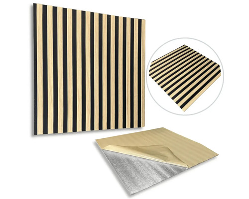 Akustický panel s drevenými rebrami a zvukovoizolačnou netkanou textíliou