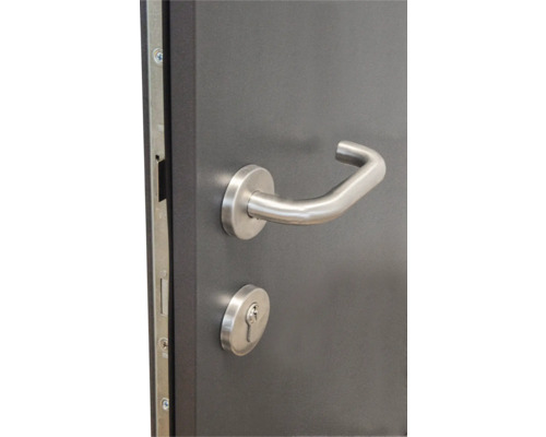 Dvere s kľučkou a zámkom