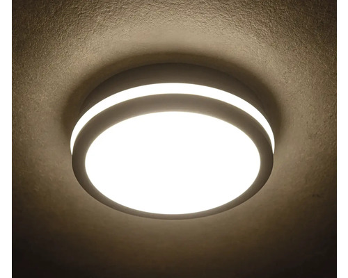 Okrúhle stropné svietidlo s integrovaným LED osvetlením