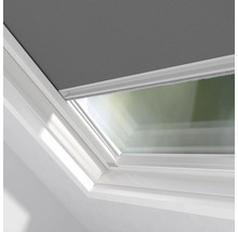 Strešné okno so zatemňovacou roletou