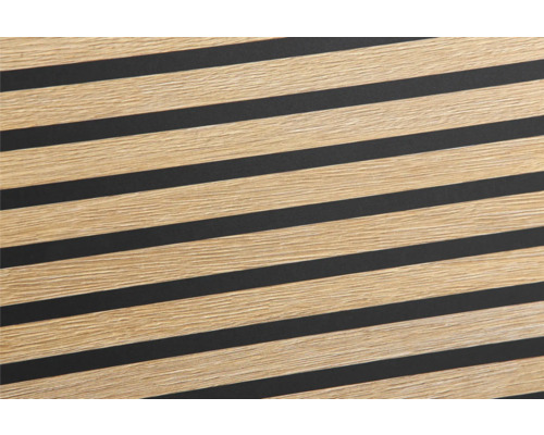 Drevený panel s lamelovou štruktúrou pre obklady stien alebo stropov