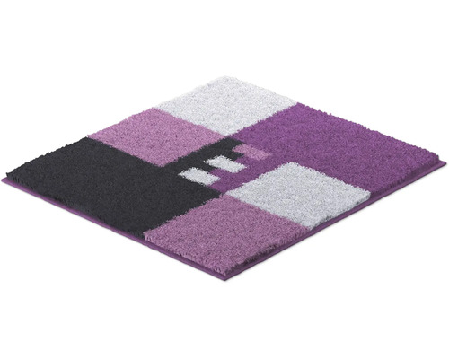 Štvorcový koberec s geometrickým vzorom