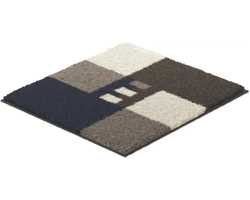 Koberec s geometrickým vzorom