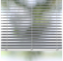 Zatvorená žalúzia na dekoráciu okien a ochranu pred slnkom