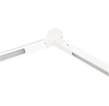 Detail LED stolnej lampy s nastaviteľným kĺbovým ramenom