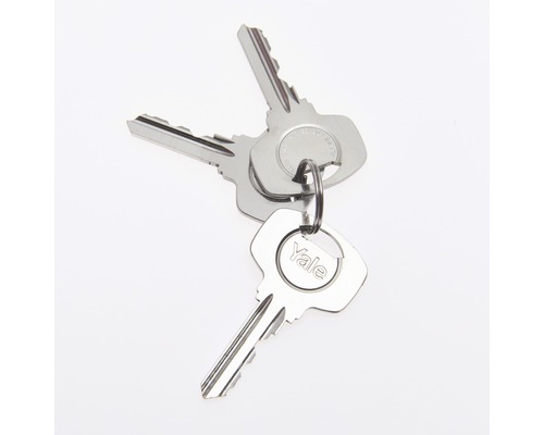 Tri kľúče Yale na krúžku na kľúče