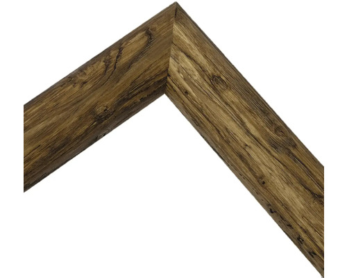 Detail hnedého profilu rámu na obrazy so vzhľadom dreva
