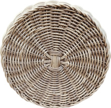 Okrúhly kôš z pleteného materiálu