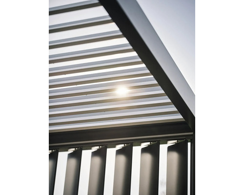 Detail terasového zastrešenia s lamelami