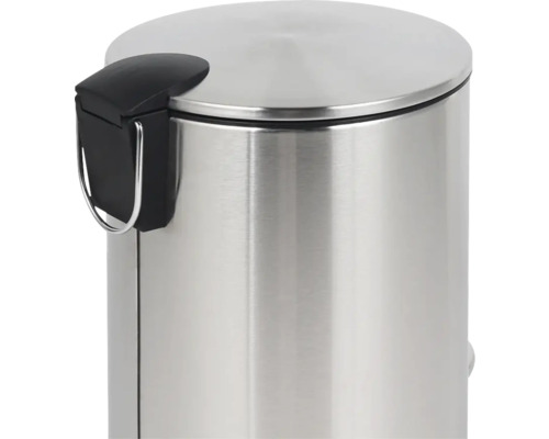 Nerezový odpadkový kôš s čiernym vekom