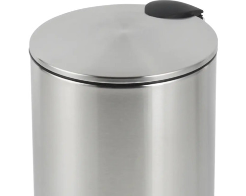 Strieborný odpadkový kôš z nehrdzavejúcej ocele s vekom a pedálom