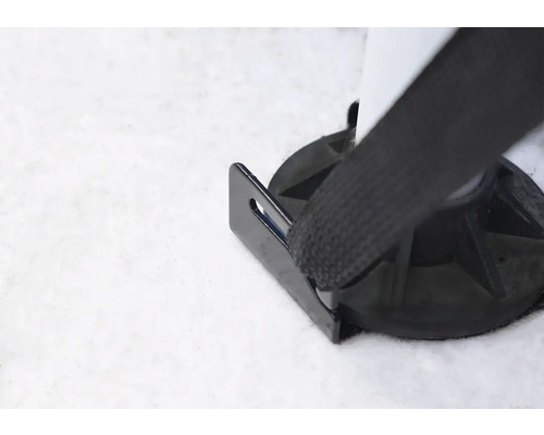 Detailný záber upevňovacieho materiálu s popruhom