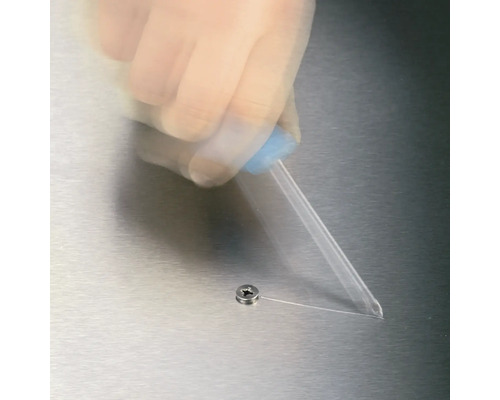 Aplikácia mazacieho oleja na skrutku pomocou olejničky