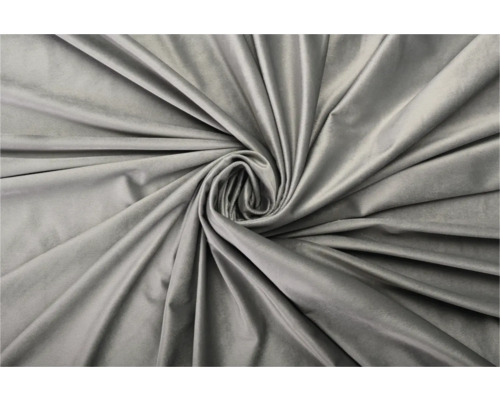 Detail šedej zamatovej látky v špirálovom tvare
