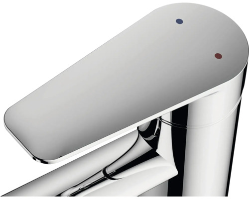 Lesklá vodovodná batéria s označením pre studenú a teplú vodu