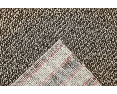 Detailný pohľad na všívaný koberec s textilným podkladom