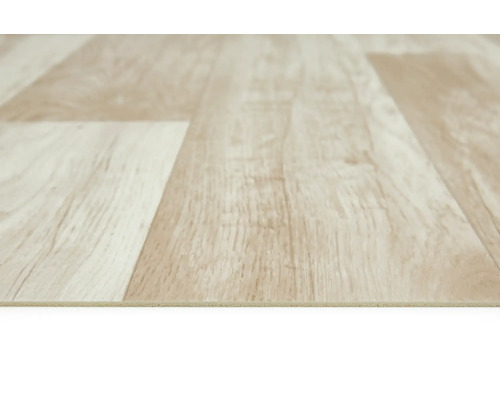 Detail vinylovej podlahy s dreveným vzhľadom