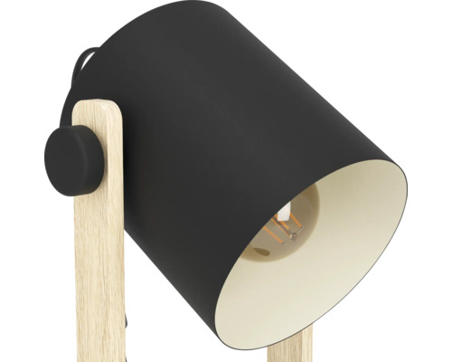 Stolná lampa s drevenou nohou a tienidlom