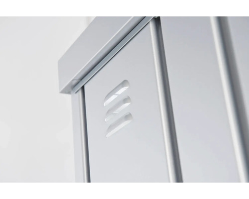 Detail kovovej skrine s vetracími otvormi