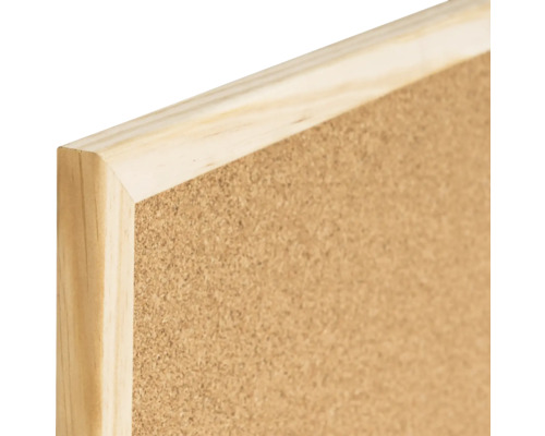 Detail korkovej dosky s dreveným rámom