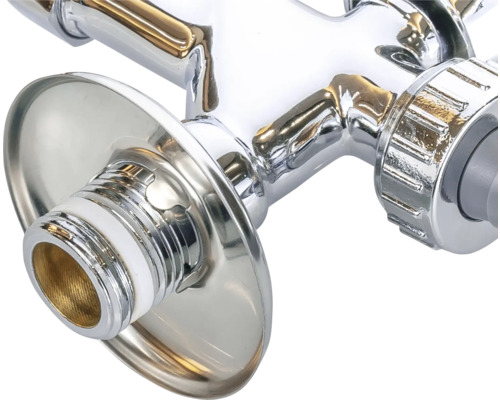 Rohový ventil s ružicou