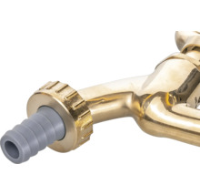 Mosadzný vodovodný kohútik s hadicovou prípojkou