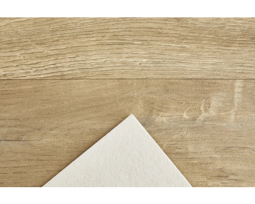 Drevená štruktúra s listom papiera