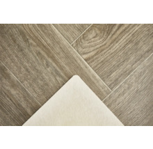 Inštalácia vinylovej podlahy do rybej kosti s kročajovou izoláciou