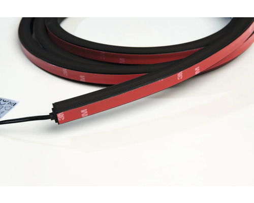 Tesniaca páska s lepiacou páskou