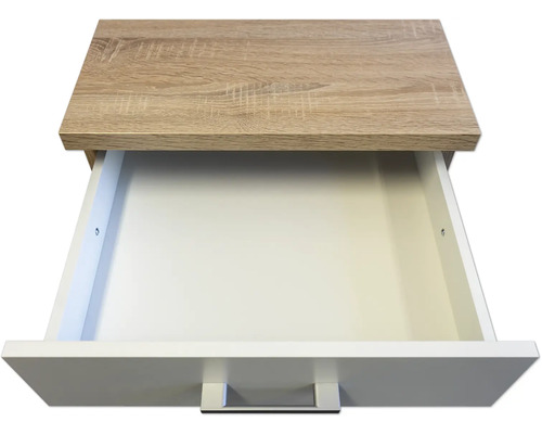 Otvorená zásuvka nábytku s drevenou doskou