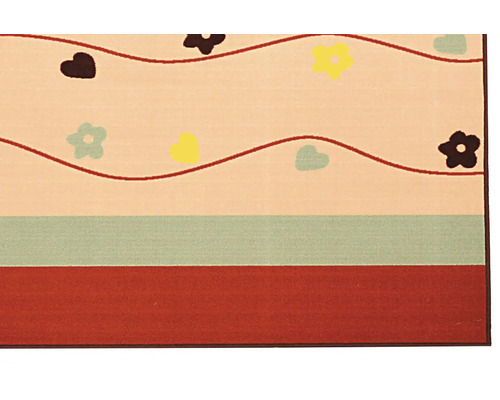 Koberec s kvetinovým a srdcovým vzorom