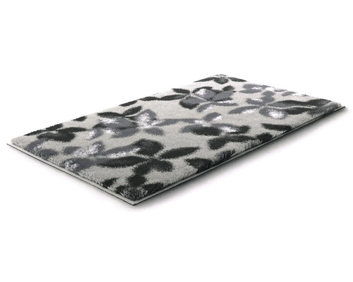 Koberec s kvetinovým vzorom