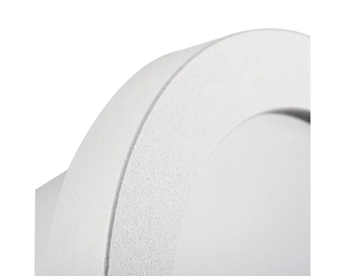 Detail okrúhleho nástenného svietidla