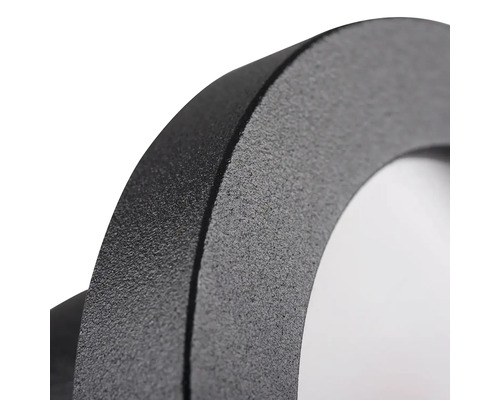 Detailný pohľad na okrúhle svietidlo