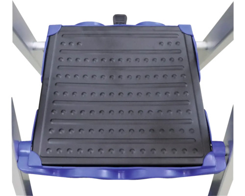 Plastový nášľap domáceho rebríka