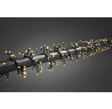 LED svetelná reťaz pripevnená na tyči