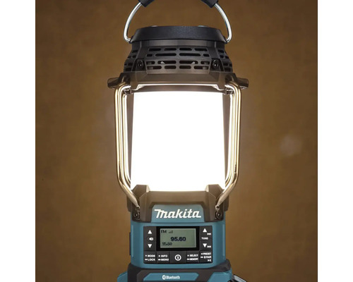 Akumulátorová lampa Makita s rádiom