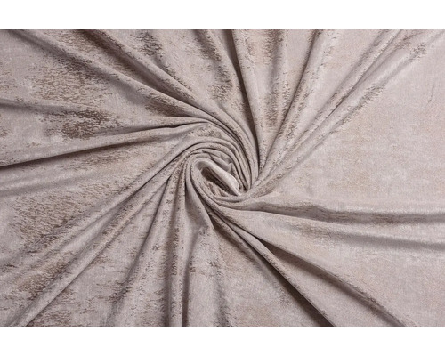 Dekoratívna látka so vzorom v skrútenom usporiadaní