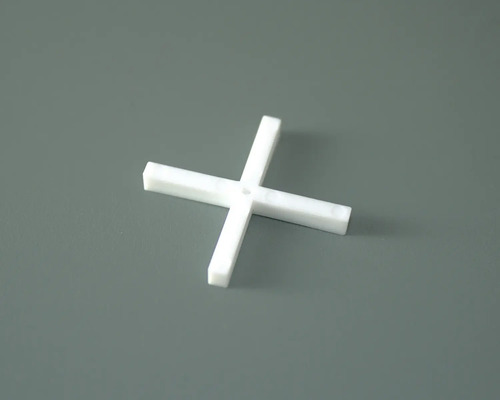 Krížik na obklady na škárovanie