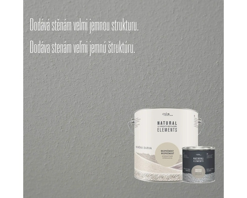 Vedro s farbou s potlačou Natural Elements pred stenou s jemnou štruktúrou