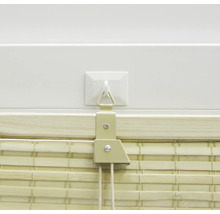 Detail bambusovej žalúzie s upevnením a sťahovacou šnúrou