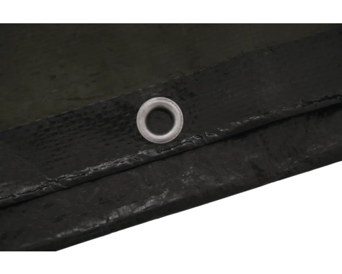 Detail čiernej plachty s očkom