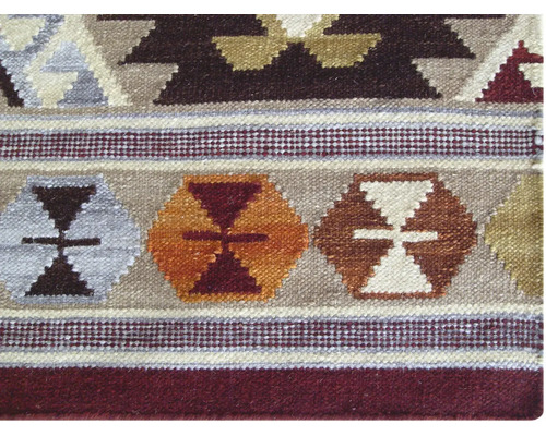 Detail vzorovaného koberca