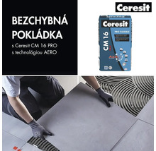Aplikácia flexibilného lepidla na obklady Ceresit CM 16 PRO pri kladení dlaždíc